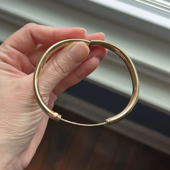 Vintage Winard 12K Gold Filled Hinged Bangle Bracelet - Picture 6 of 15